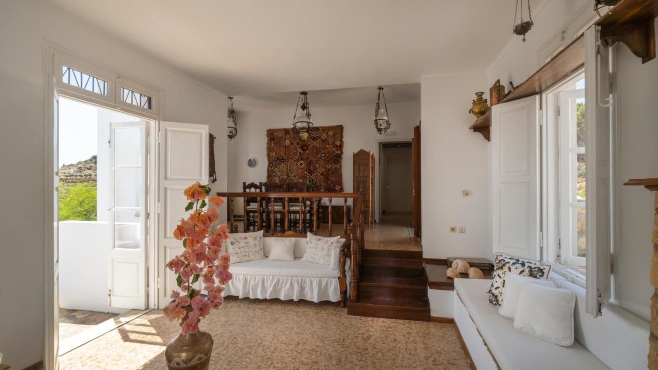 Ivi Beach Front Villa, Leros Vromolithos 외부 사진